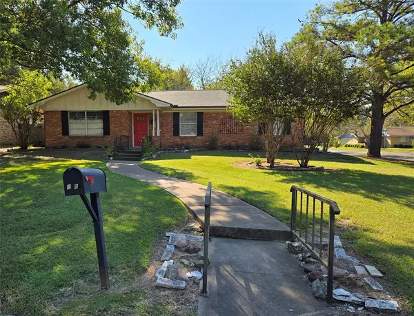 1609 Arlington Drive, Corsicana, TX 75110