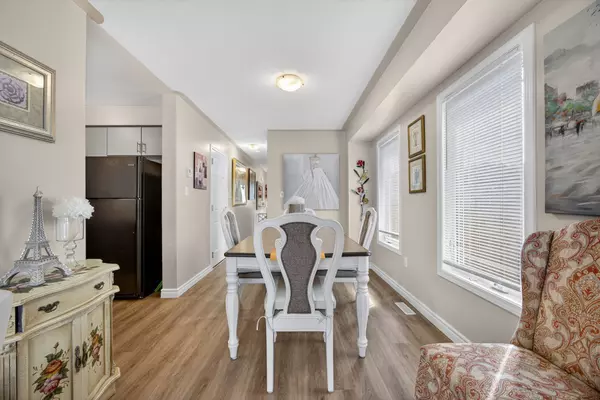 Barrie, ON L4N 3J1,23 Frank's WAY