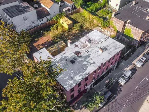 Brooklyn, NY 10301,482 Jersey ST