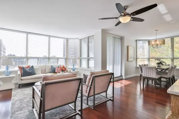 Toronto C04, ON M5M 4N3,268 Ridley BLVD #515