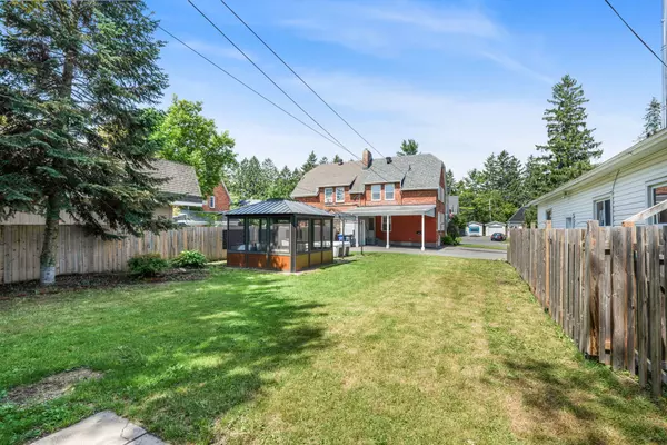 Hawkesbury, ON K6A 2M9,499 Smerdon ST