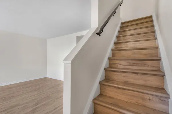 Beacon Hill North - South And Area, ON K1J 8N3,1394 Lassiter TER