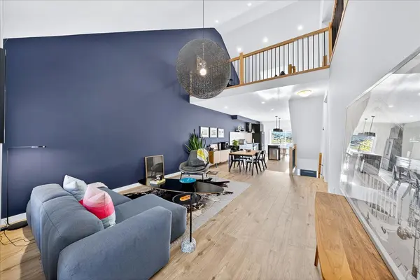 Norfolk, ON N0A 1N0,744 Nelson ST W #9