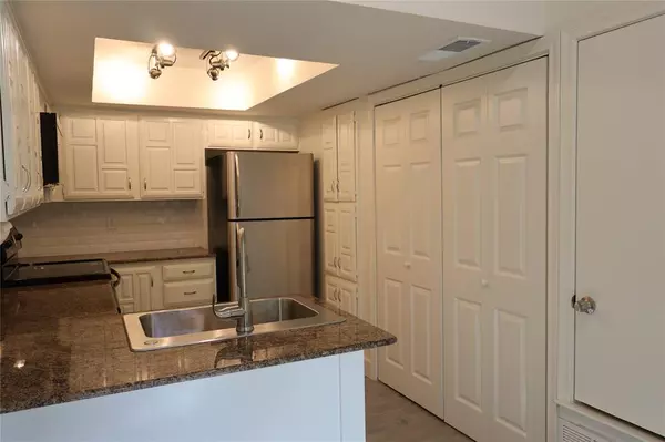 Dallas, TX 75254,14151 Montfort Drive #246