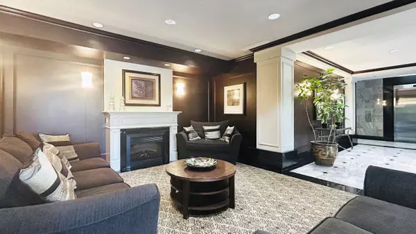 Vaughan, ON L4J 7W8,110 Promenade CIR #1109