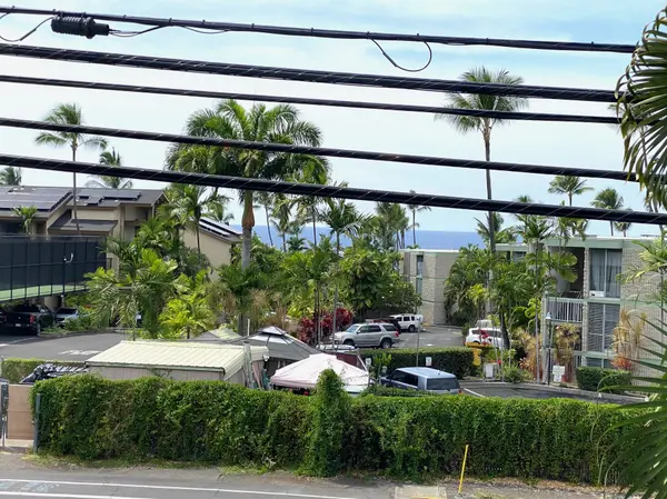 Kailua-kona, HI 96740,75-6025 ALII DR #A201