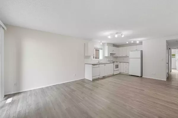 Calgary, AB T3E 1T1,2005 24 ST SW #101