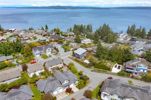 Chemainus, BC V0R 1K2,3110 Cook St #3