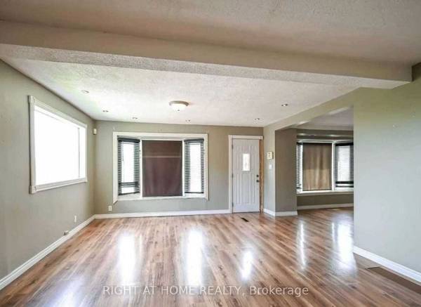 1025 Stone Church RD E, Hamilton, ON L8W 1B2