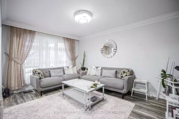 Toronto W05, ON M3K 1H7,168 Regent RD