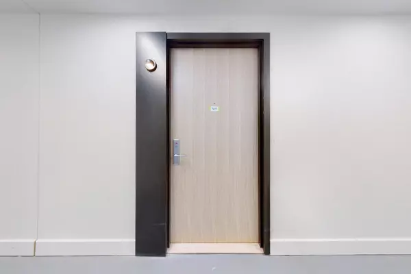 Toronto E01, ON M4M 0E4,150 Logan AVE #305