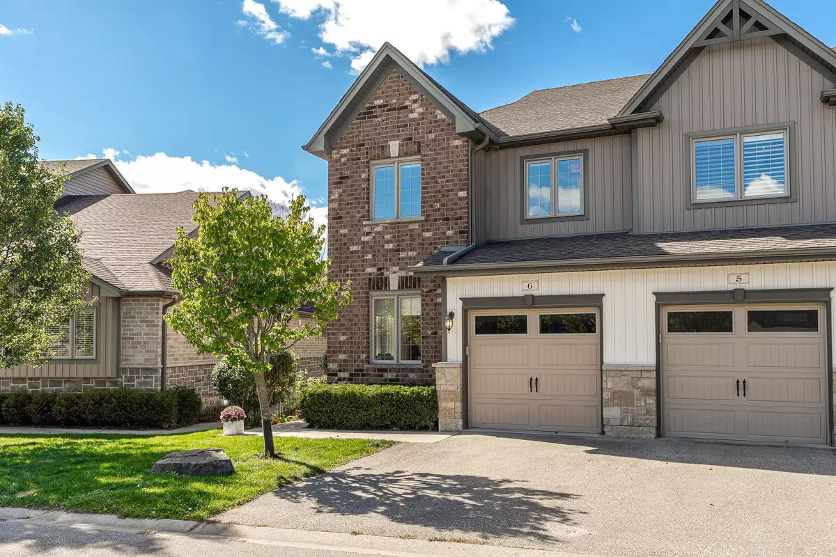 Stratford, ON N5A 0C9,55 Harrison ST #6