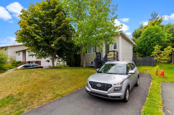 13 Jackman Drive, Mount Pearl, NL A1N 2J8