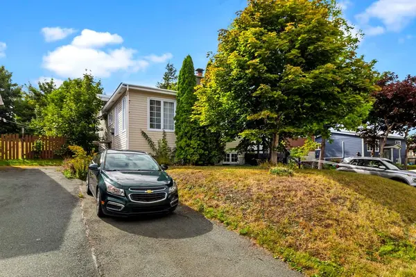 13 Jackman Drive, Mount Pearl, NL A1N 2J8