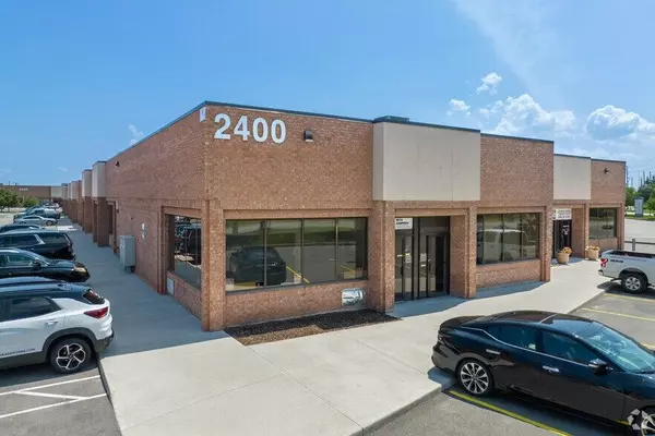 2400 Wyecroft RD #13, Oakville, ON L6L 6M8