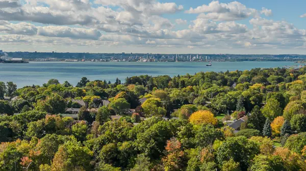 Burlington, ON L7S 2L5,1150 Carol ST #1