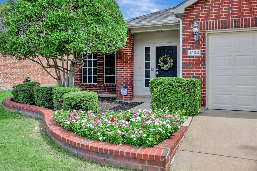 Roanoke, TX 76262,1204 Riverside Road