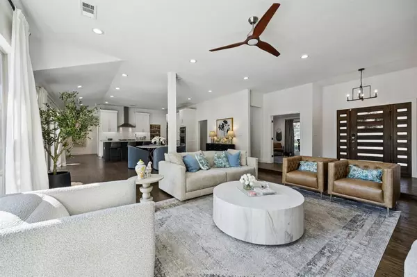 Dallas, TX 75244,4032 Allencrest Lane