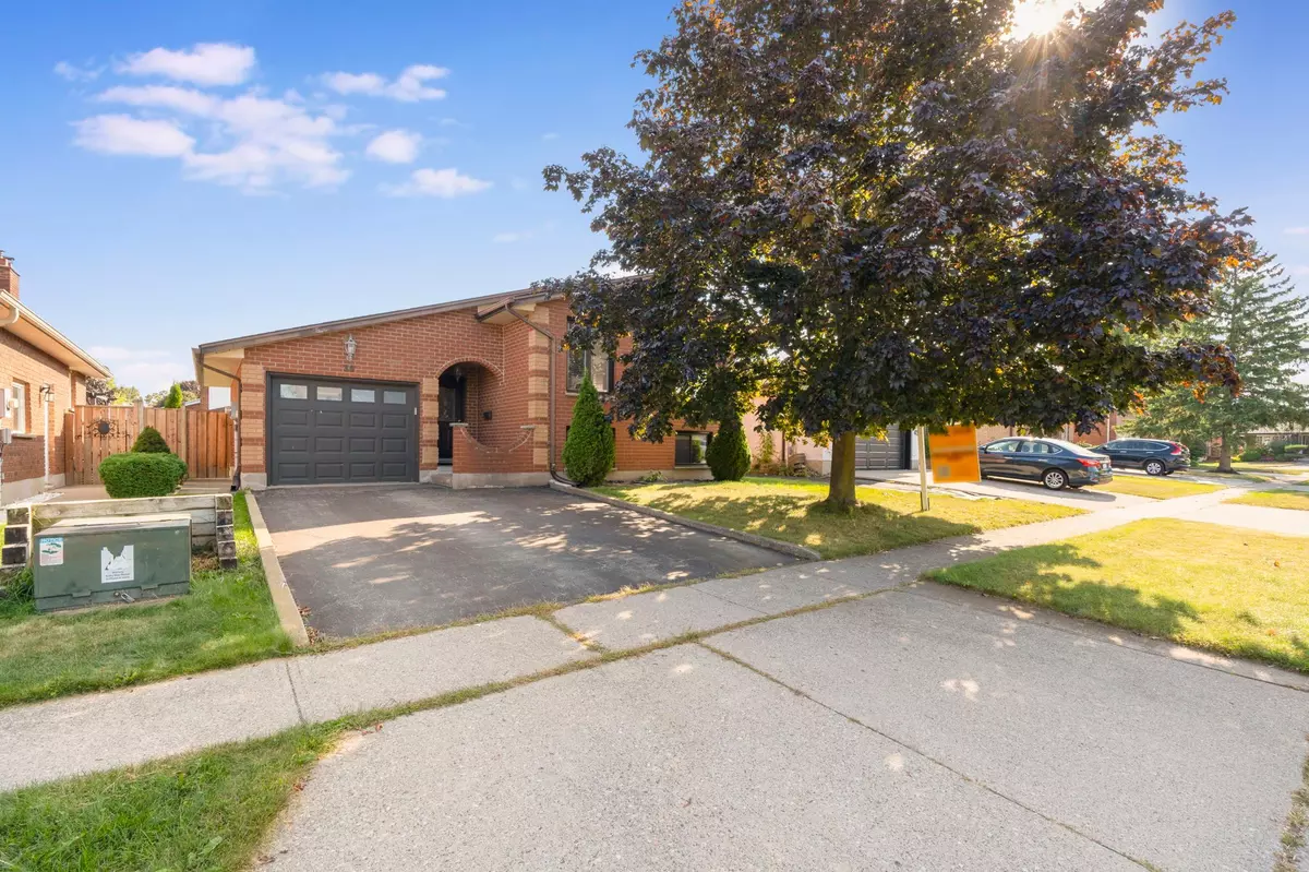 Cambridge, ON N1P 1A3,39 Southview CRES