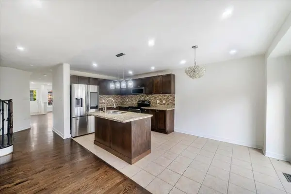 Milton, ON L9T 0V1,455 Scott BLVD