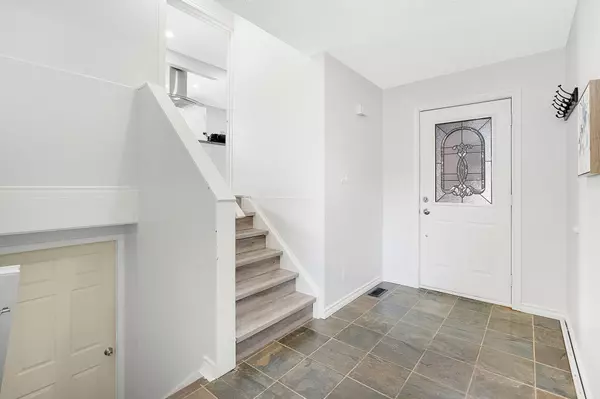 Cambridge, ON N1P 1A3,39 Southview CRES