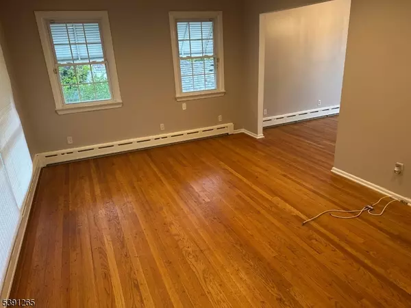 Little Falls Twp., NJ 07424,14 Sindle Ave