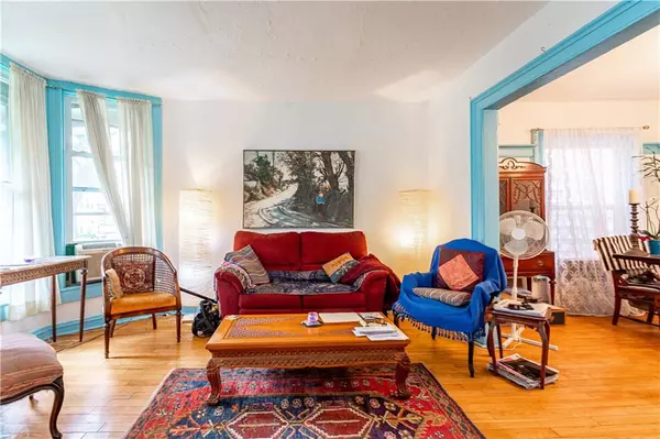 Staten  Island, NY 10301,31 Crescent AVE