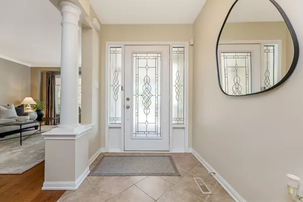 Milton, ON L9T 0G6,654 Laughren CRES