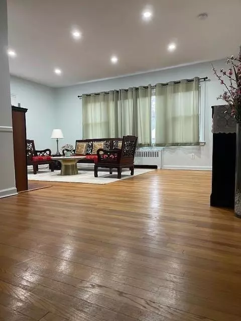 Baldwin, NY 11510,1669 Holly ST