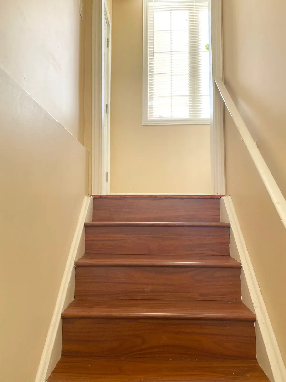 Brampton, ON L7A 0M3,28 Amaryllis DR