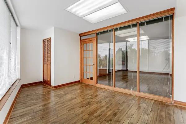 Toronto W02, ON M6S 2S8,3581a Dundas ST W #Second Floor