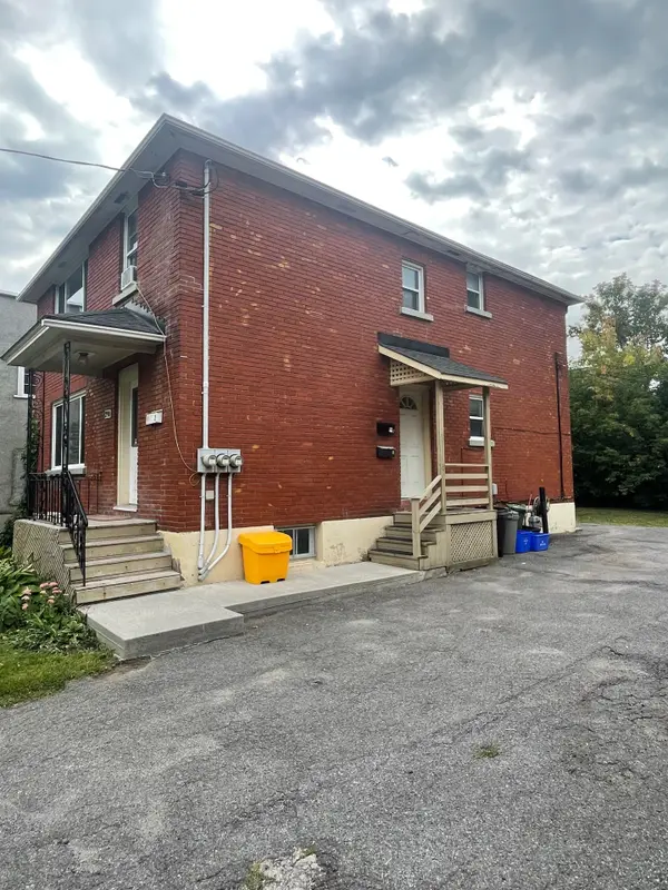 Carlingwood - Westboro And Area, ON K1Z 5B6,298 Churchill AVE N