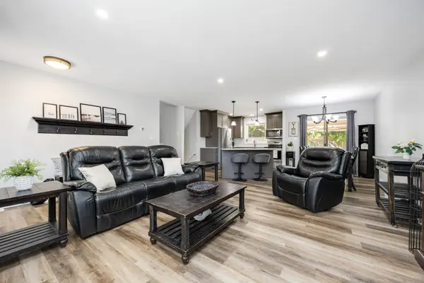 Sarnia, ON N7S 2W9,841 Vroom AVE