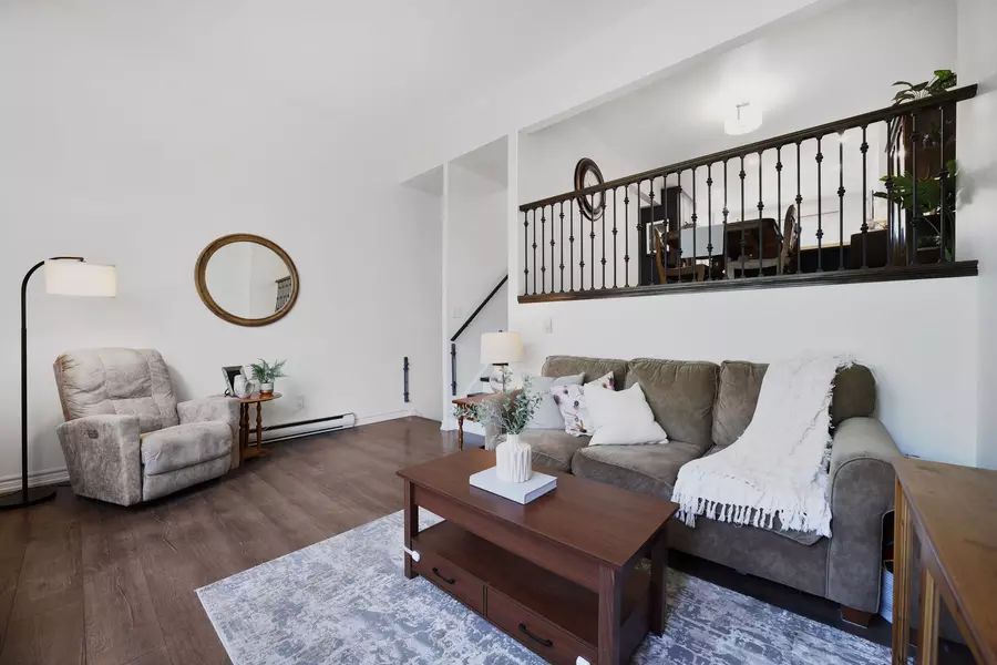 136 Darras CT, Brampton, ON L6T 1W7