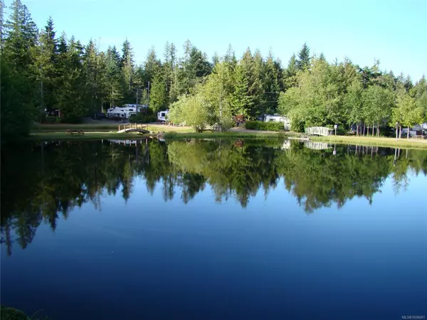 2650 Turnbull Rd #F36, Qualicum Beach, BC V9K 2R2