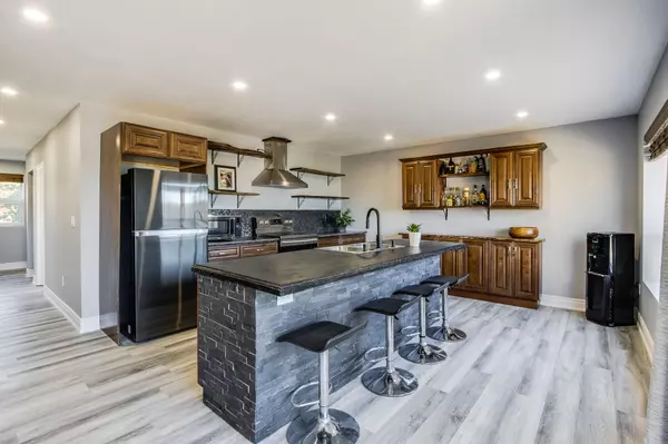 Tay, ON L0K 2C0,142 Duck Bay RD