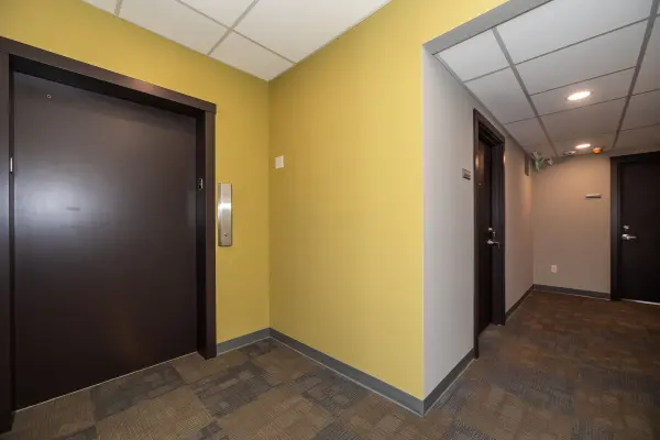 Owen Sound, ON N4K 4K5,920 1st AVE W