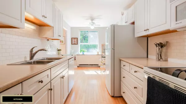 London South, ON N6K 4J2,1180 Commissioners RD W #210