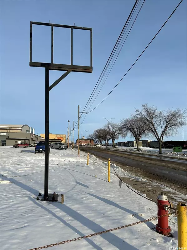 Moose Jaw, SK S6H 1R1,280 Manitoba STREET W