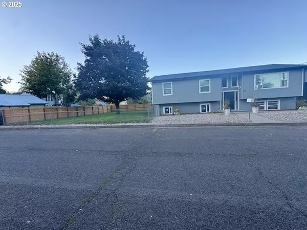 La Grande, OR 97850,911 DIVISION AVE