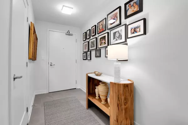 Glebe - Ottawa East And Area, ON K1S 5X2,570 De Mazenod AVE #301