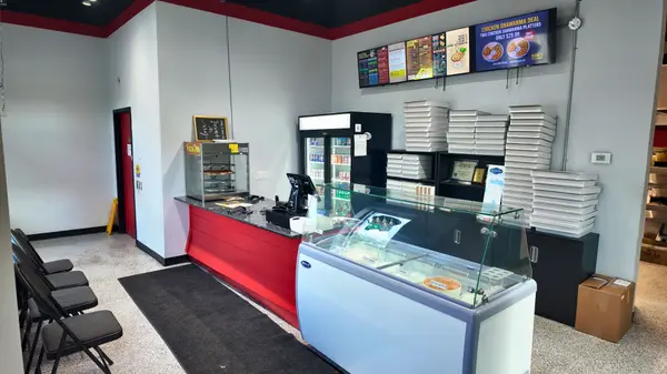 Woodstock, ON N4S 1T3,300 Main ST #8