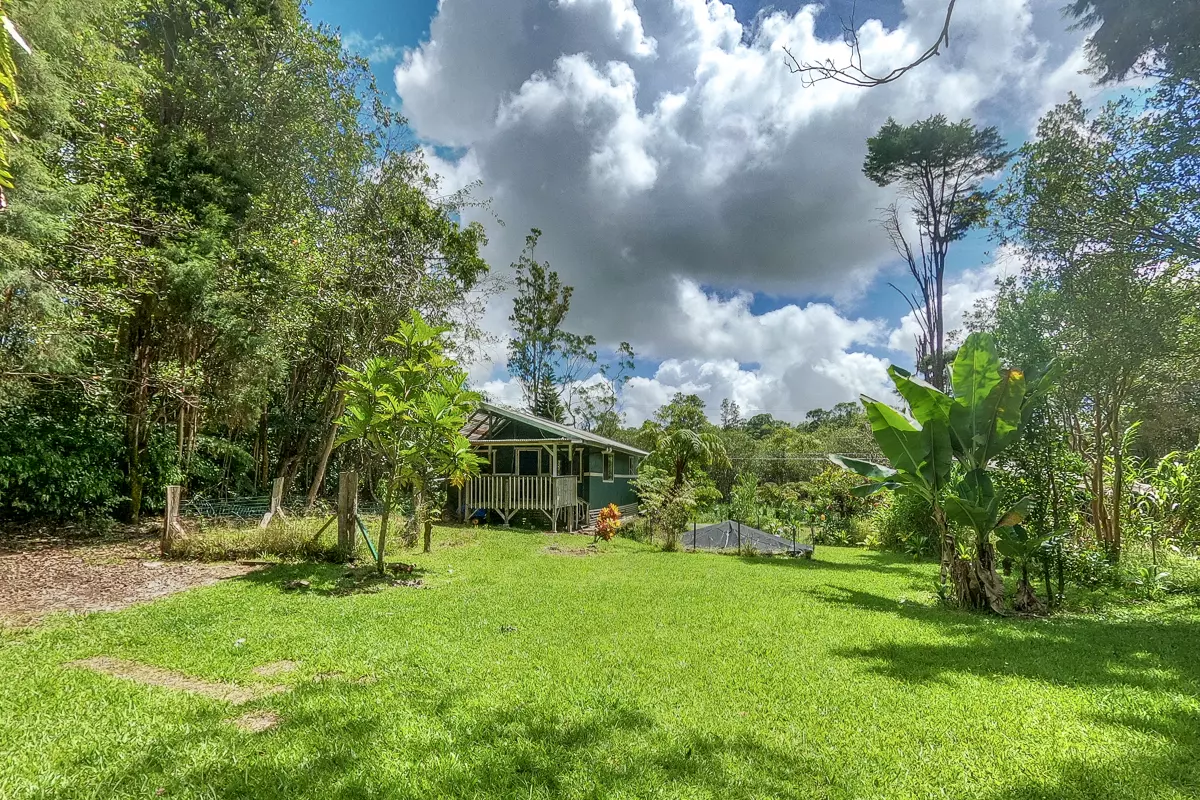 Volcano, HI 96785,18-2054 HAPUU NANI RD