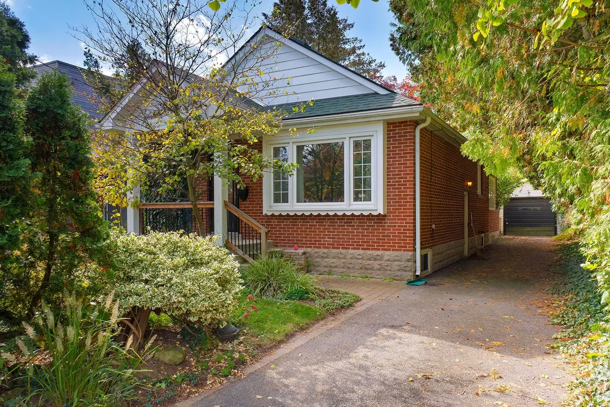 Burlington, ON L7R 3B5,370 Delaware AVE