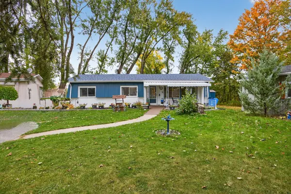 9 Locust Hill CT, Innisfil, ON L9S 1R7