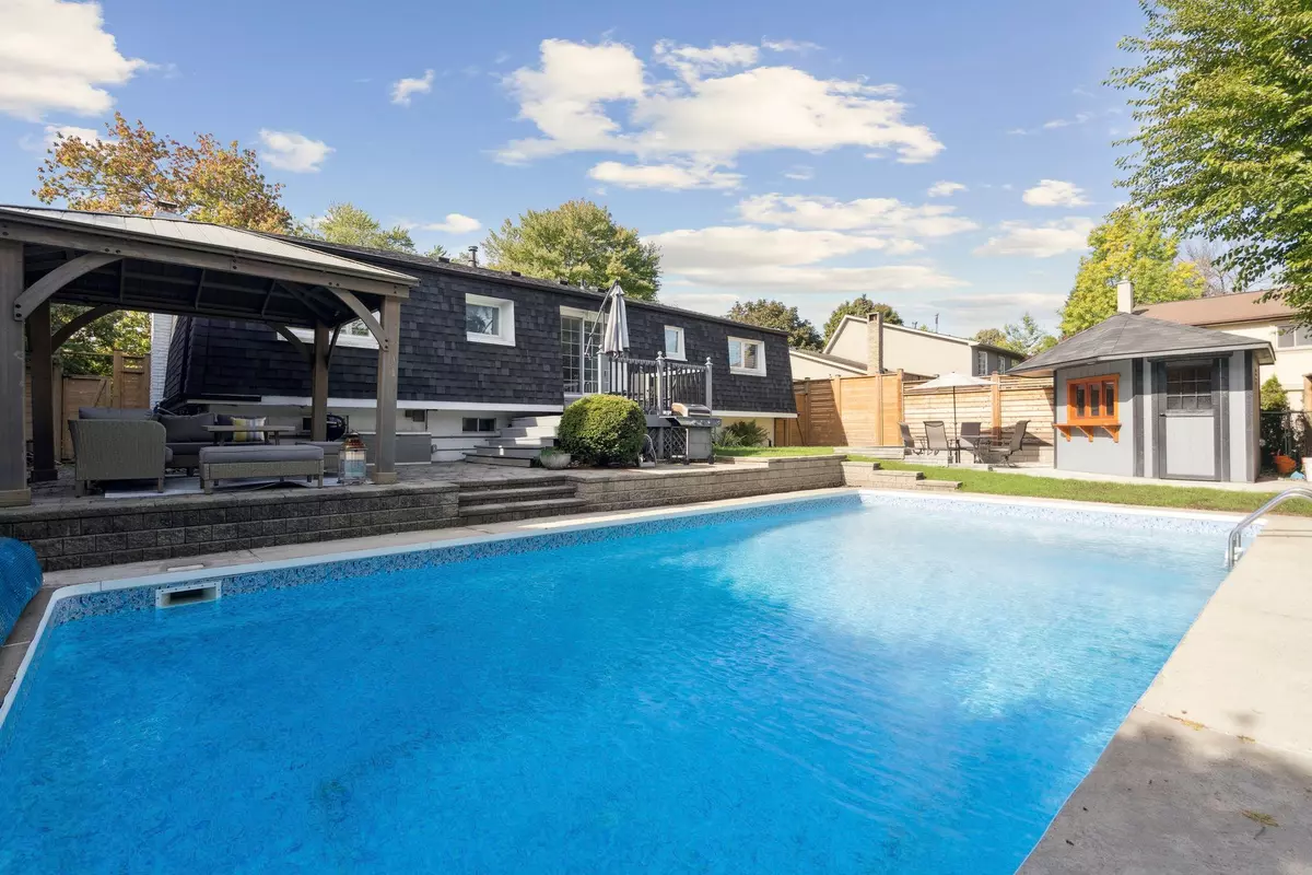 Oakville, ON L6J 5W5,2373 Cheverie ST