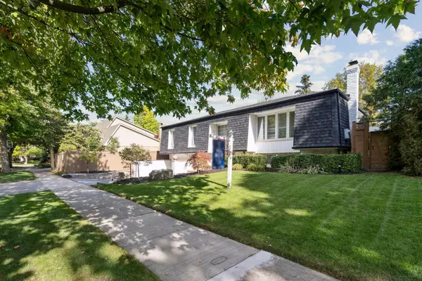 Oakville, ON L6J 5W5,2373 Cheverie ST