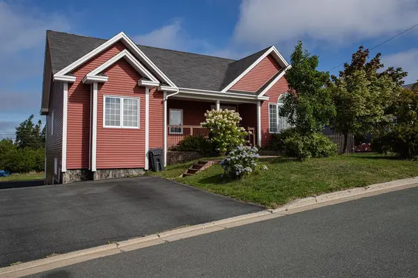 24 Eagle River Drive, Conception Bay South, NL A1X 7Y3