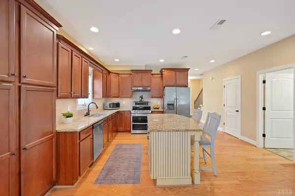 Lynchburg, VA 24502,403 Cornerstone Street