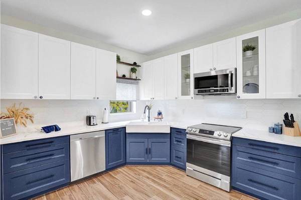 Lighthouse Point, FL 33064,2622 NE 27th Ave